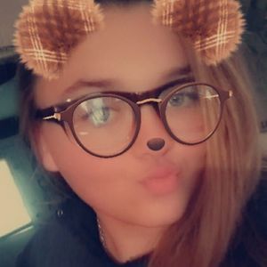 Meet your Posher, Katelynn